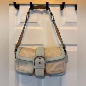 Coach VINTAGE M043-1879 SoHo Flap Powder Blue Leather & Cream Shoulder Bag EUC